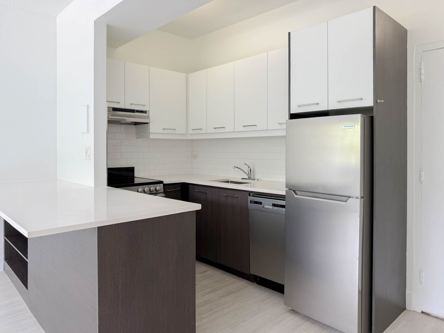 0309-1150 Sherbrooke Rue East, Montréal, QC, H2L 1L8 - 5