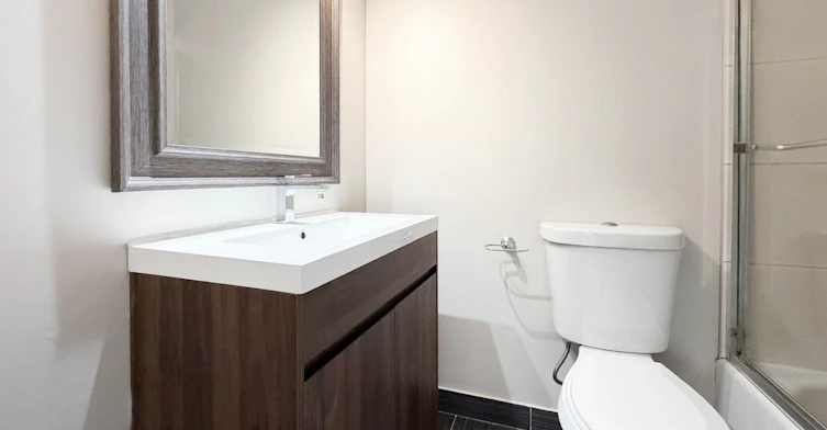 0410-1150 Sherbrooke Rue East, Montréal, QC, H2L 1L8 - 16