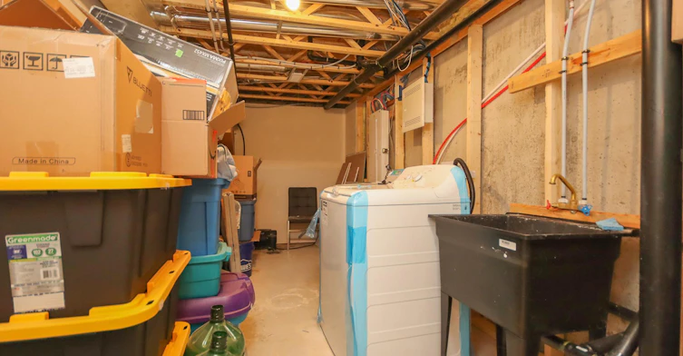 Basement-738 Dearborn Private, Ottawa, ON, K1T 0W3 - 21