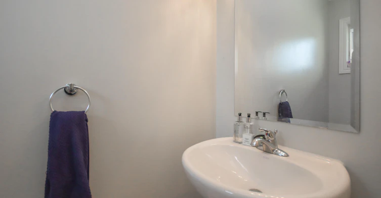 Basement-738 Dearborn Private, Ottawa, ON, K1T 0W3 - 20