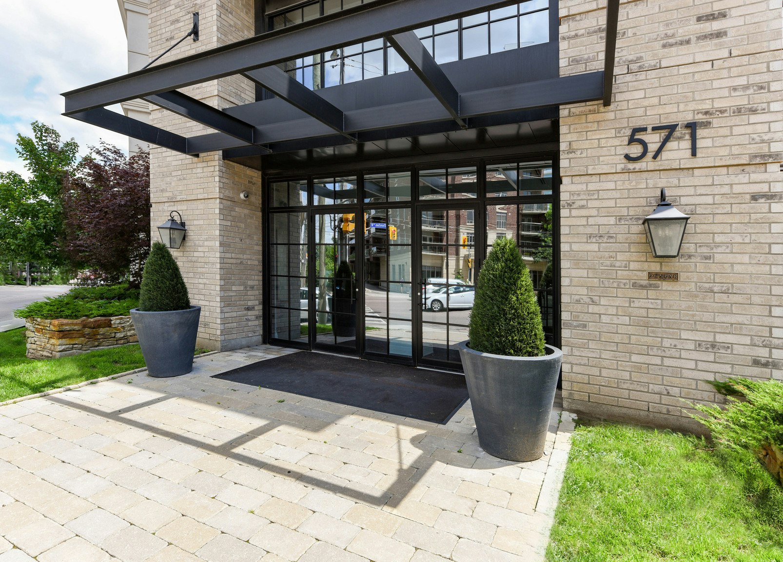 715-571 Prince Edward Drive North, Toronto, ON, M8X 0A1 - 2