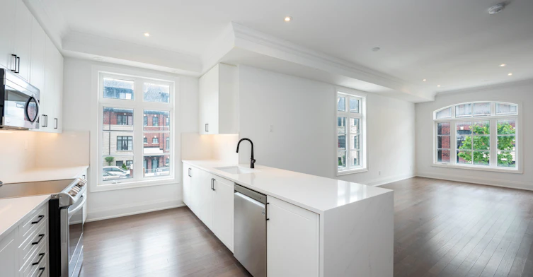 M74-80 Thomas Street, Mississauga, ON, L5M 2R2 - 4