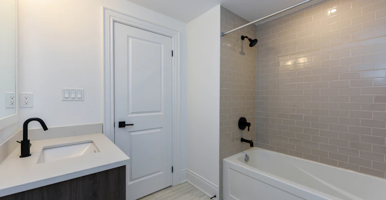 168-80 Thomas Street, Mississauga, ON, L5M 2R2 - 17