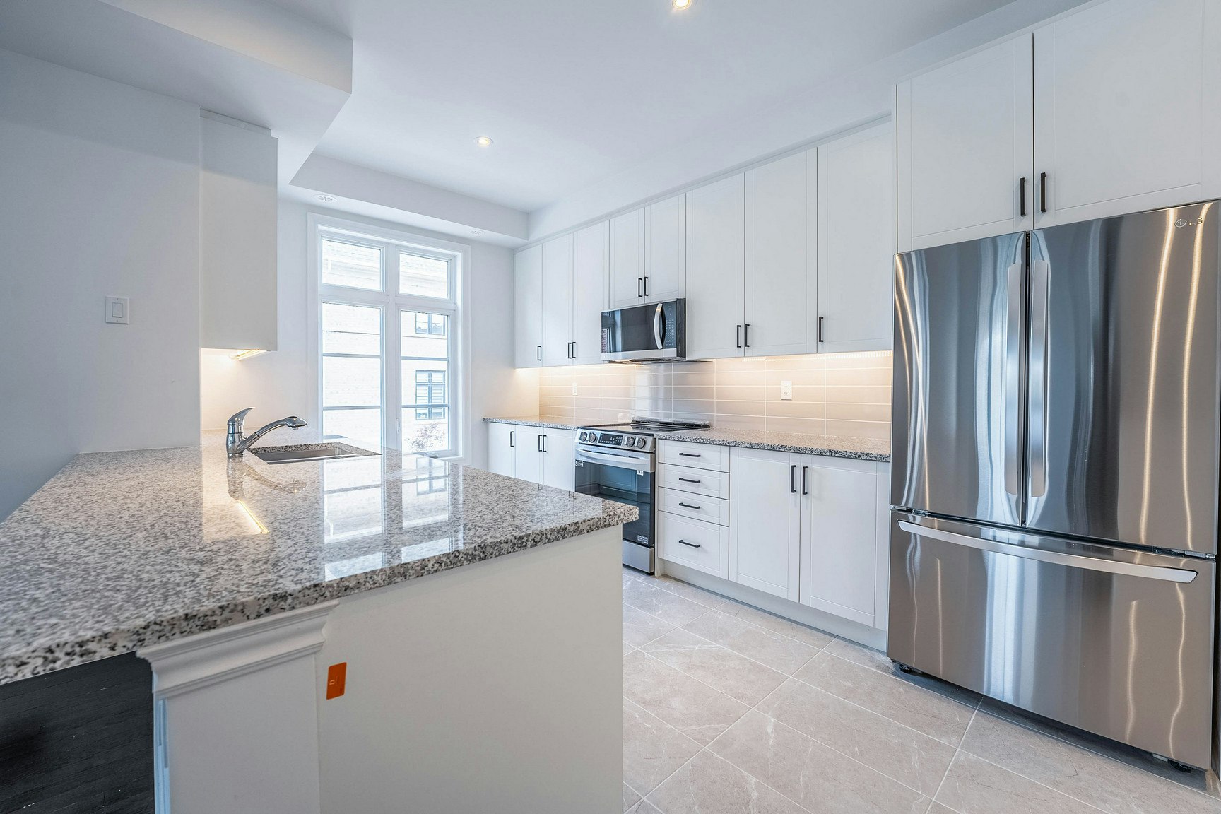 52-80 Thomas Street, Mississauga, ON, L5M 2R2 - 6
