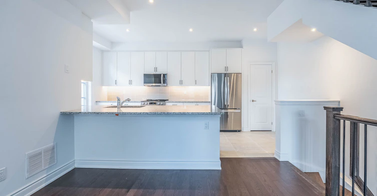 52-80 Thomas Street, Mississauga, ON, L5M 2R2 - 9