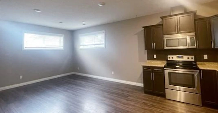 13451 L-13447 61 Street, Edmonton, AB, T5A 0V8 - 11
