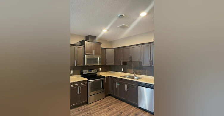 13451 L-13447 61 Street, Edmonton, AB, T5A 0V8 - 8