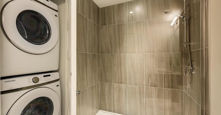 5460 Sherbrooke E Street, Montréal, QC, H1N 0E8 - 11