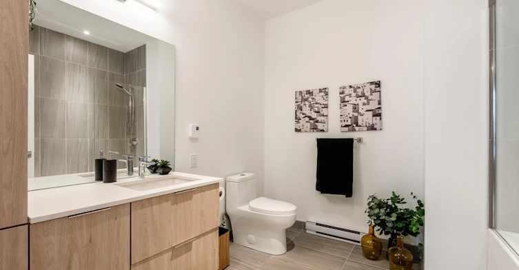 5460 Sherbrooke E Street, Montréal, QC, H1N 0E8 - 8