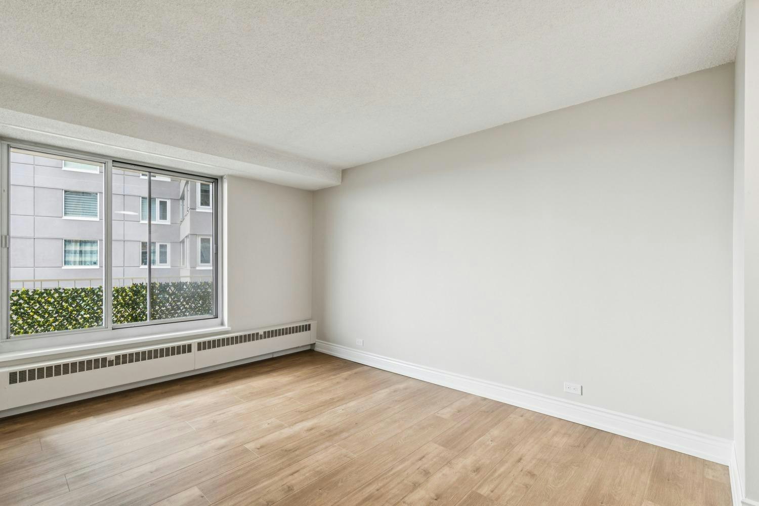 12207 Jasper Avenue, Edmonton, AB, T5N 3K2 - 3