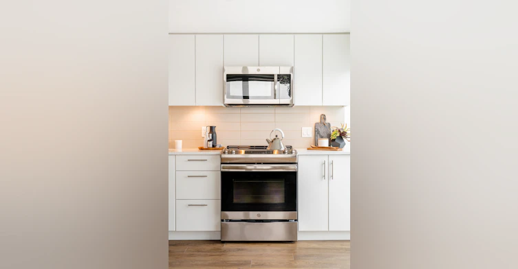W2005-1441 St Georges Avenue, North Vancouver, BC, V7L 3J4 - 15