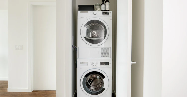 W0707-1441 St Georges Avenue, North Vancouver, BC, V7L 3J4 - 20
