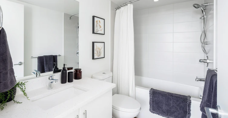 W1603-1441 St Georges Avenue, North Vancouver, BC, V7L 3J4 - 25