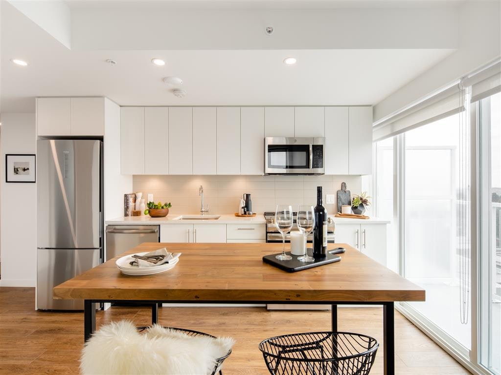 E1407-1441 St Georges Avenue, North Vancouver, BC, V7L 3J4 - 21