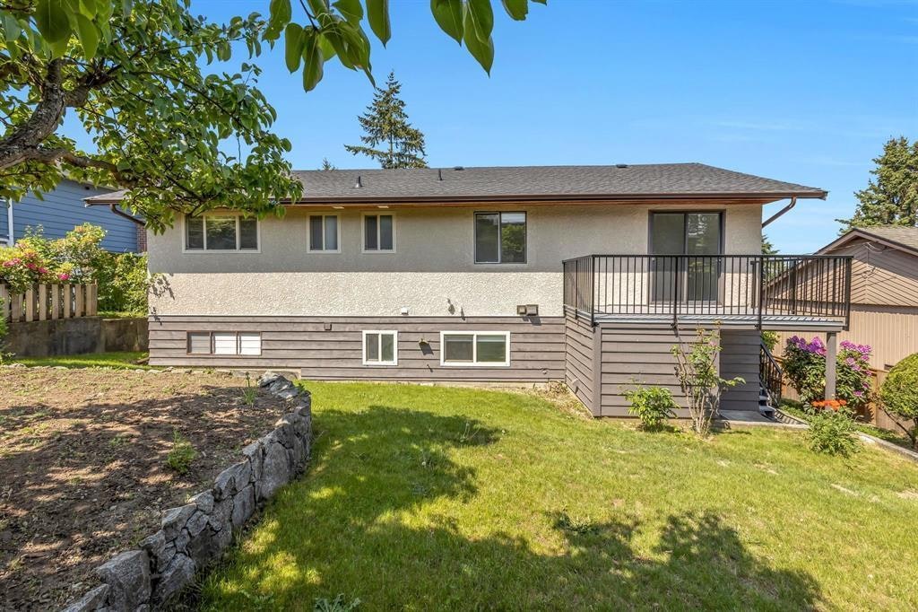 11246 135 Street, Surrey, BC, V3R 2Z7 - 8