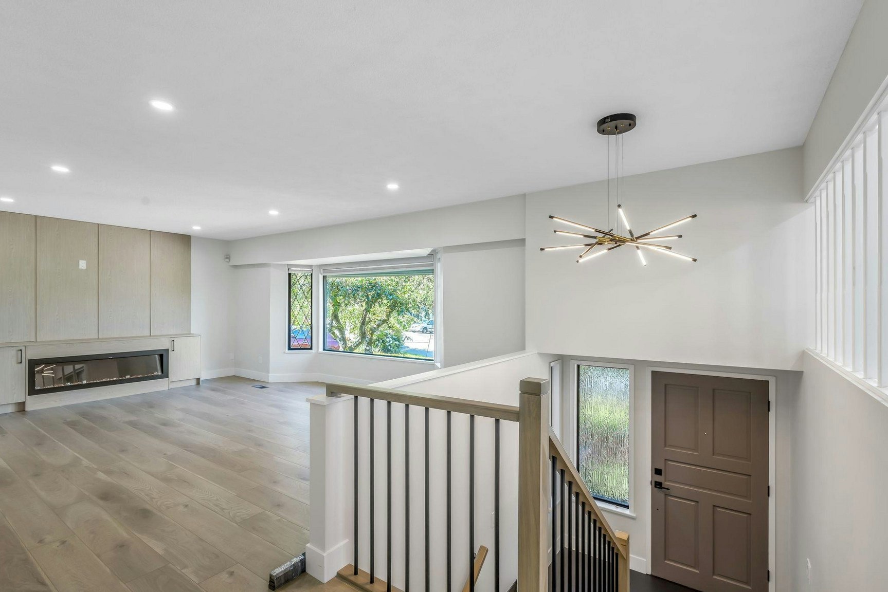 11246 135 Street, Surrey, BC, V3R 2Z7