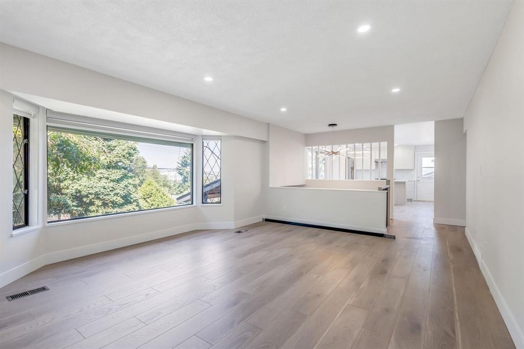 11246 135 Street, Surrey, BC, V3R 2Z7 - 4