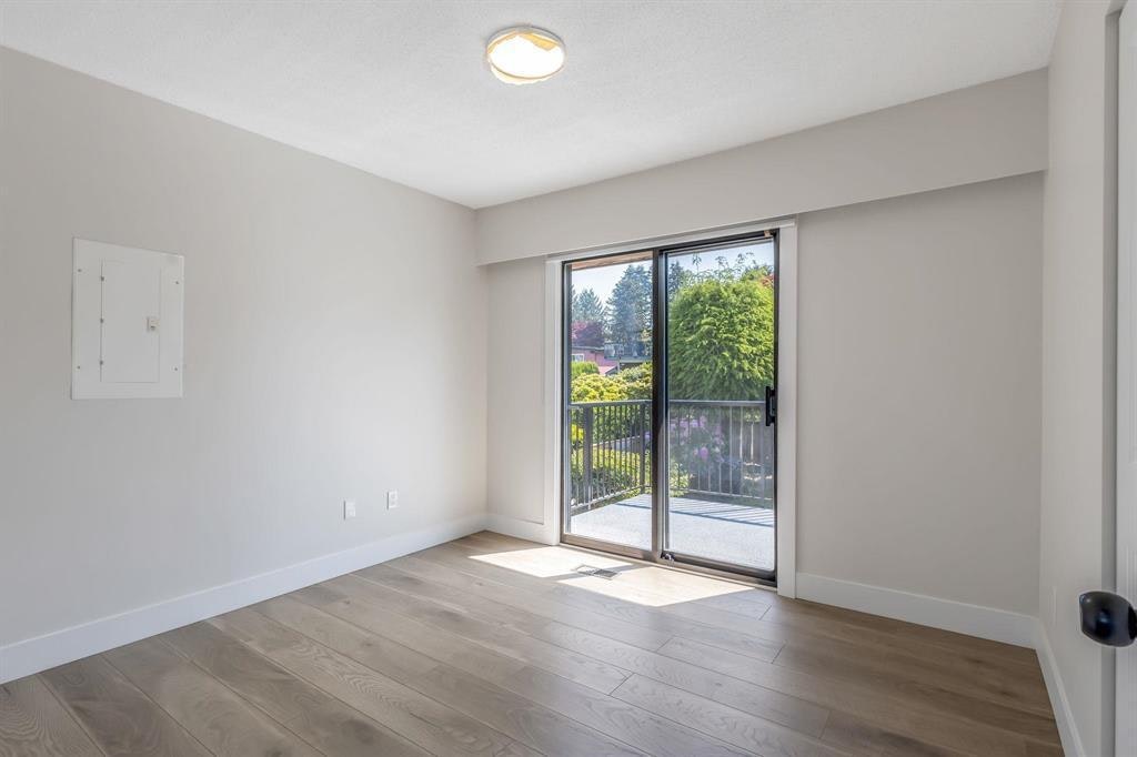 11246 135 Street, Surrey, BC, V3R 2Z7 - 9