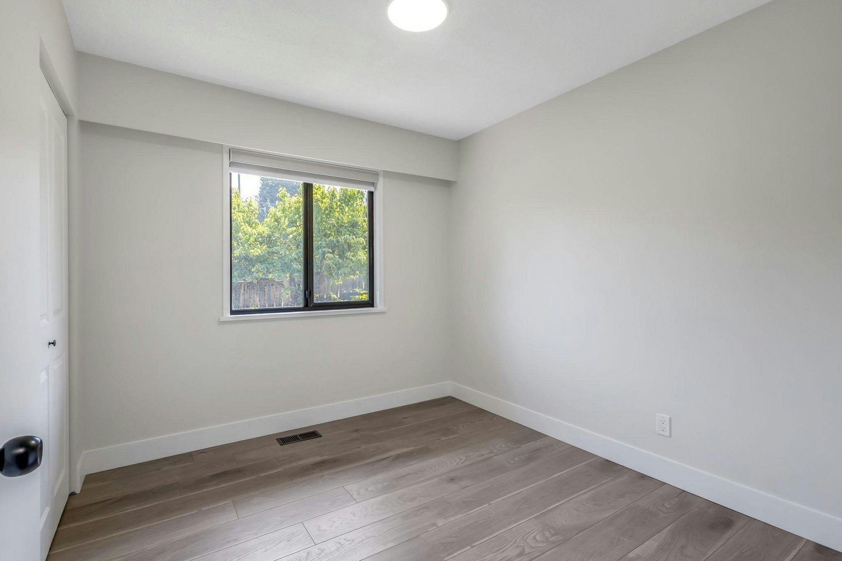 11246 135 Street, Surrey, BC, V3R 2Z7 - 10