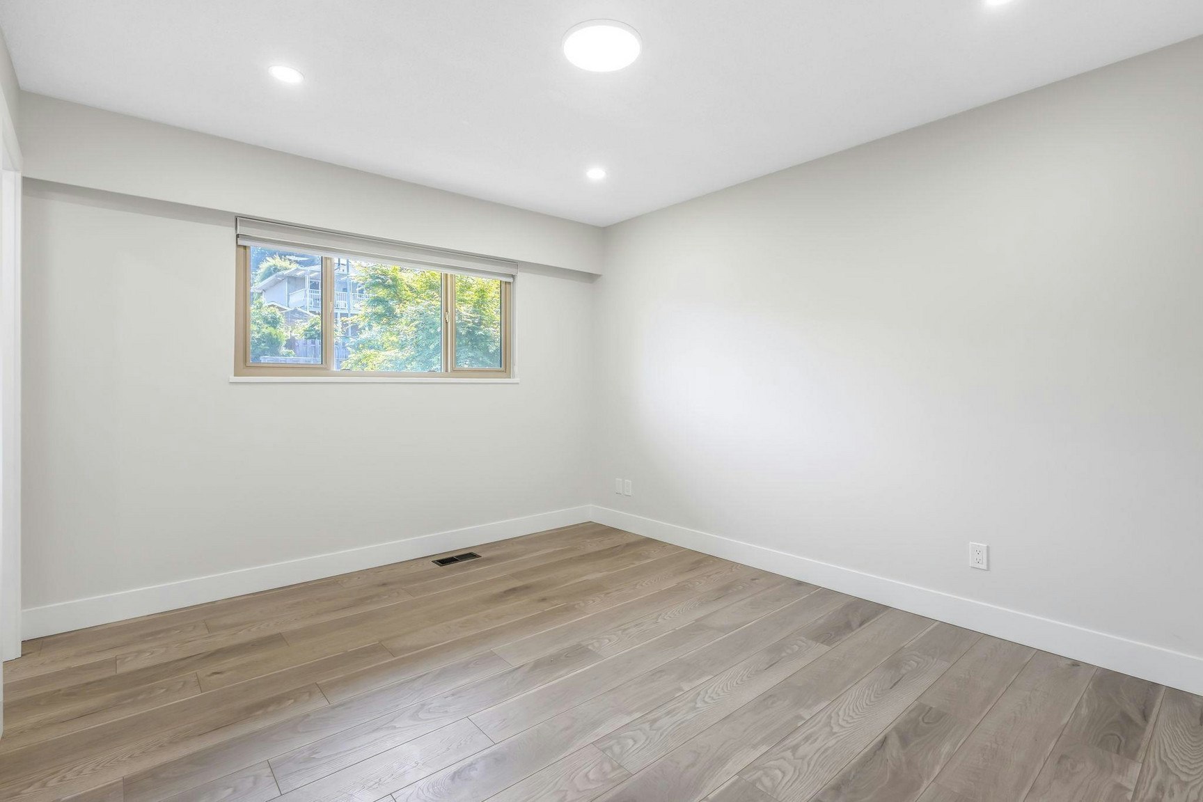 11246 135 Street, Surrey, BC, V3R 2Z7 - 11