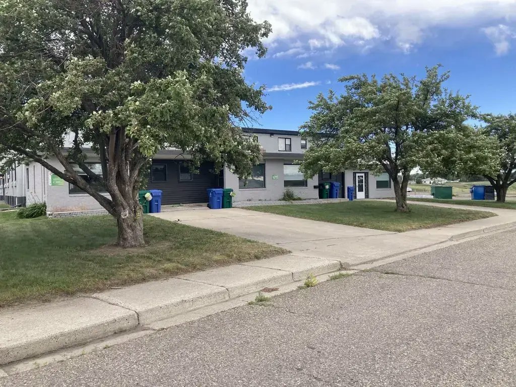 C-805 3rd Street S, Lethbridge, AB, T1J 2A9 - 2