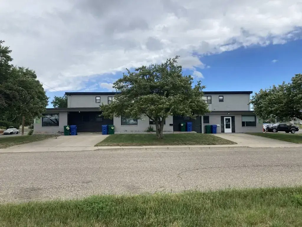 C-805 3rd Street S, Lethbridge, AB, T1J 2A9