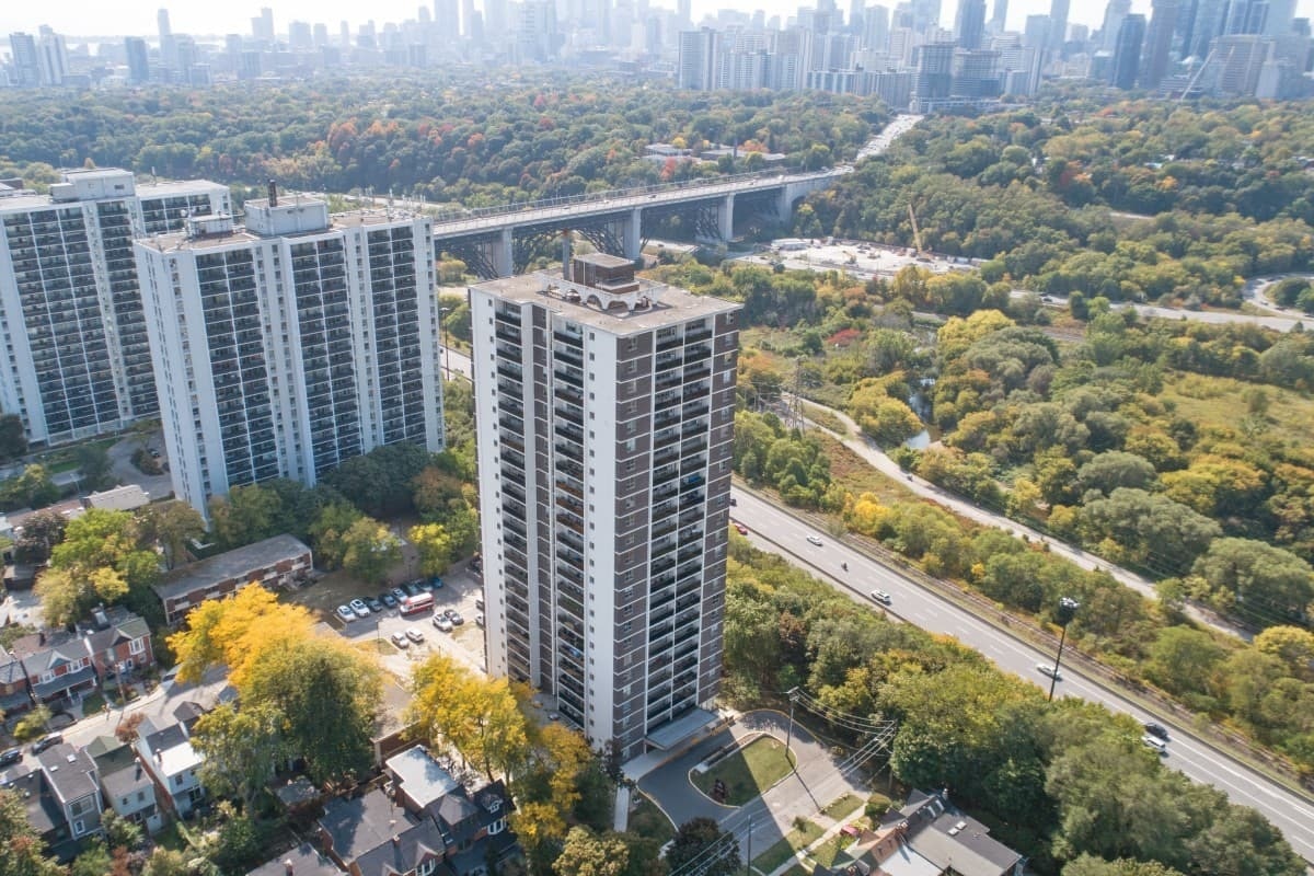 33 Eastmount Avenue, Toronto, ON, M4K 1V3