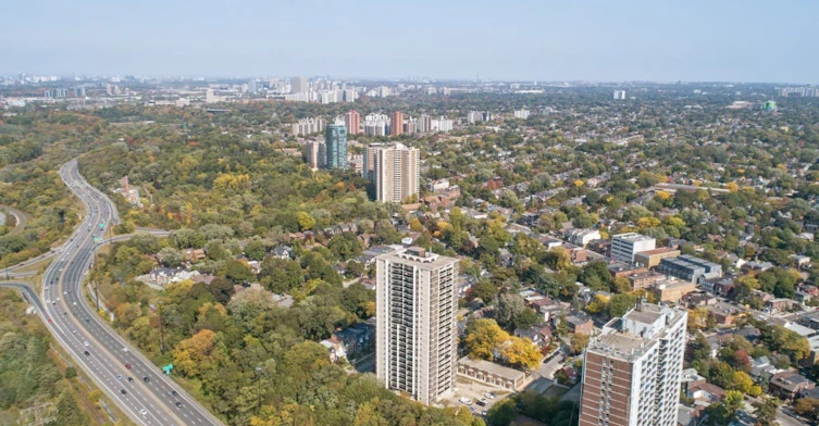 33 Eastmount Avenue, Toronto, ON, M4K 1V3 - 6