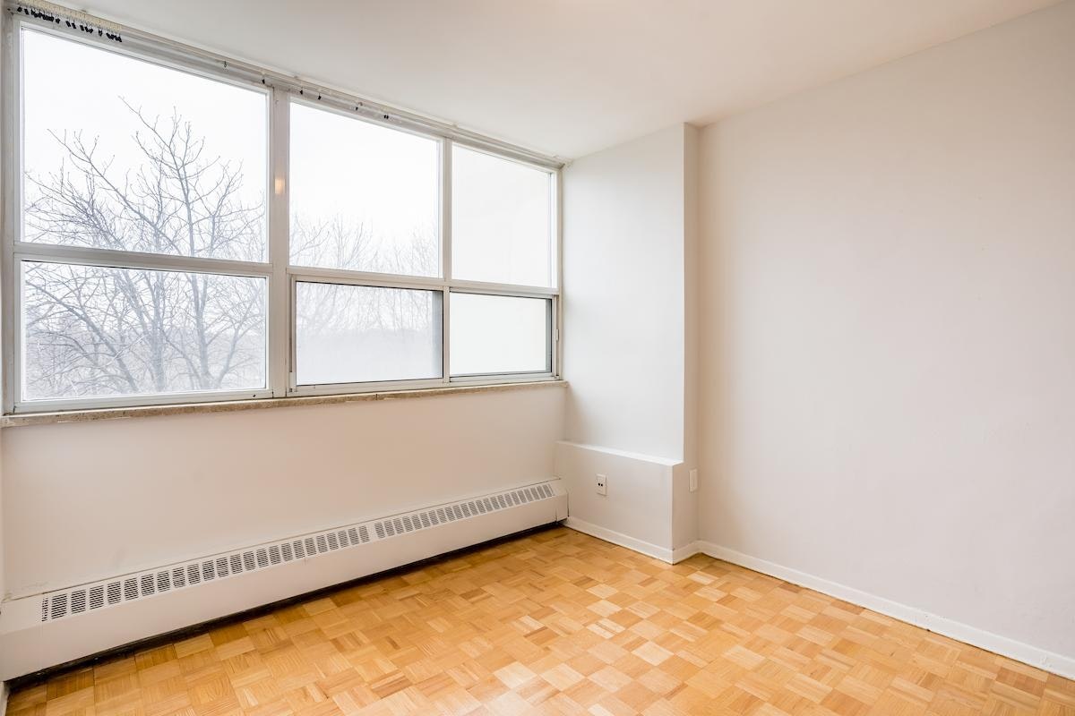 33 Eastmount Avenue, Toronto, ON, M4K 1V3 - 9