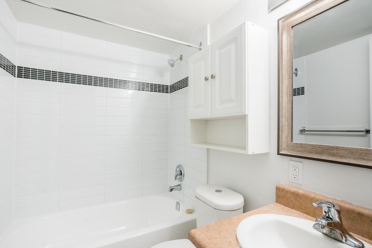 33 Eastmount Avenue, Toronto, ON, M4K 1V3 - 12