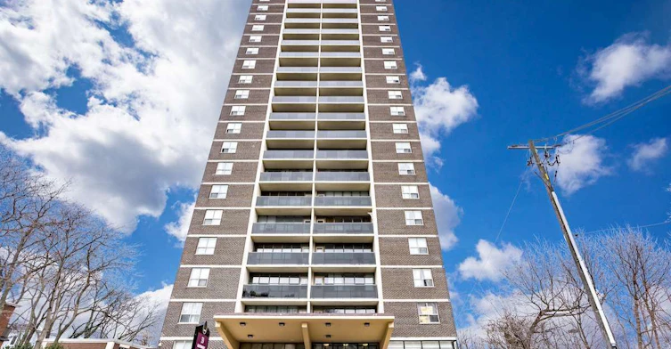 33 Eastmount Avenue, Toronto, ON, M4K 1V3 - 14