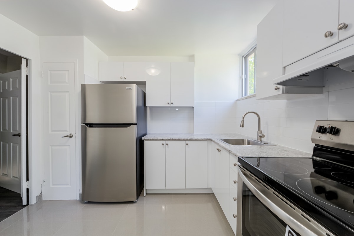 33 Eastmount Avenue, Toronto, ON, M4K 1V3 - 17