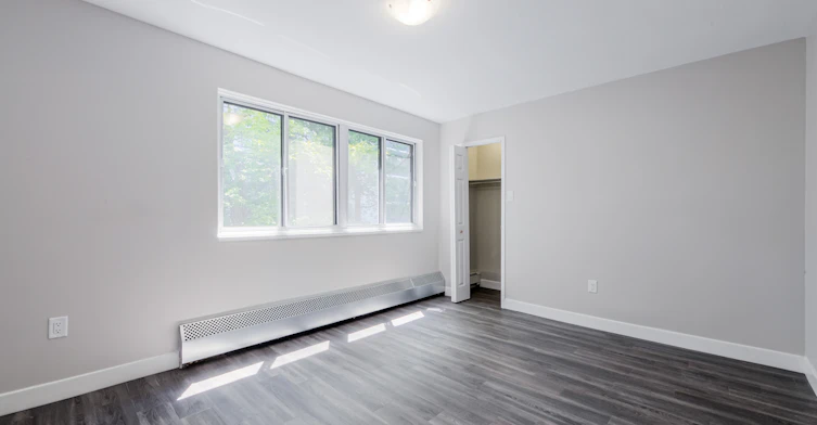 33 Eastmount Avenue, Toronto, ON, M4K 1V3 - 19