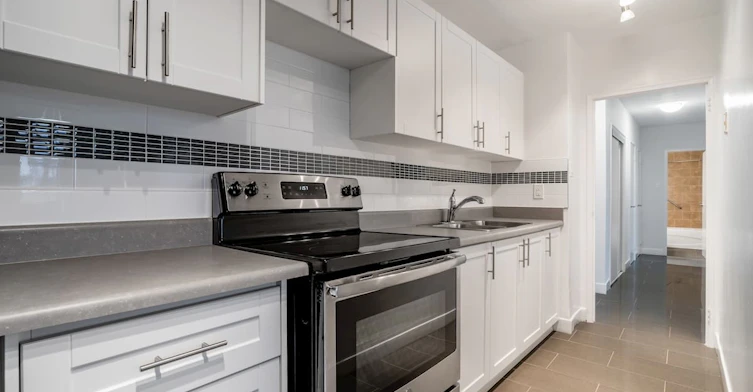 270 Sheldon Avenue, Toronto, ON, M8W 4M1 - 7