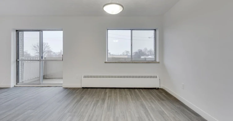270 Sheldon Avenue, Toronto, ON, M8W 4M1 - 6
