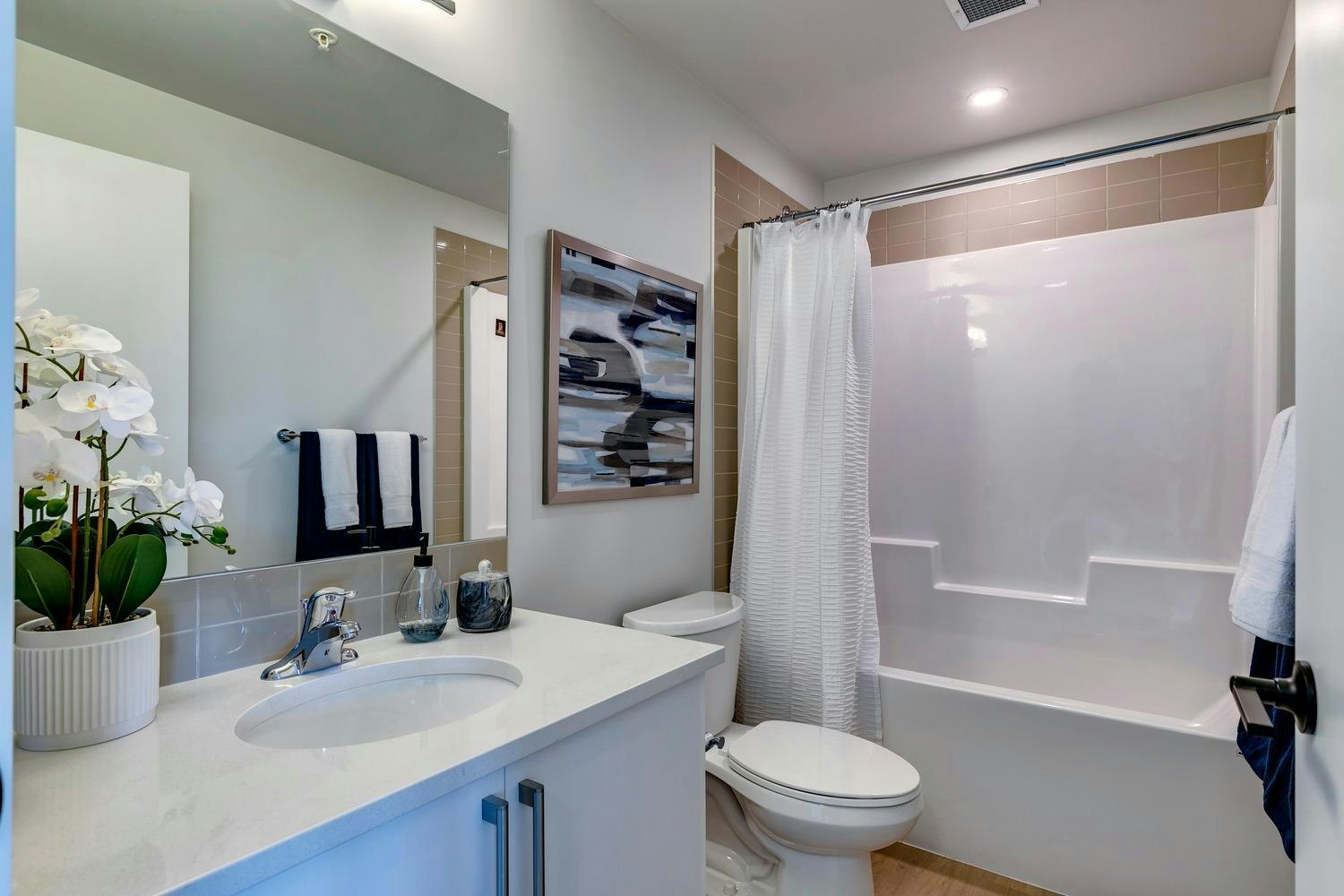 402-108 Shawville Place, Calgary, AB, T2Y 3R9 - 14