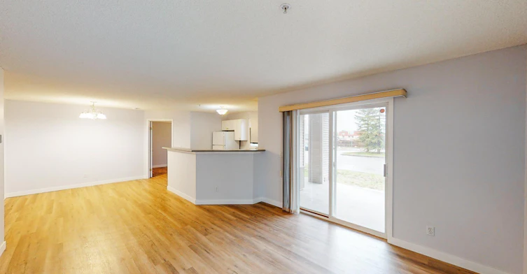 4000 Somervale Court Southwest, Calgary, AB, T2Y 4J3 - 6