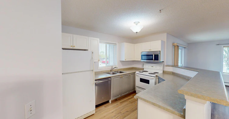 4000 Somervale Court Southwest, Calgary, AB, T2Y 4J3 - 2