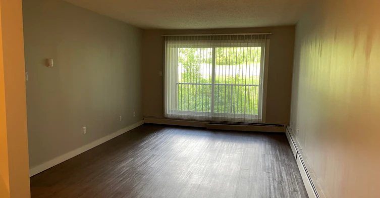 15 Saunderson Avenue, Fort Mcmurray, AB, T9H 3Z6 - 8