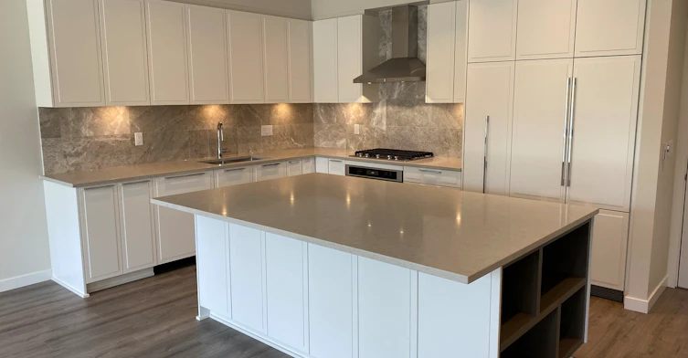 124-5311 Admiral Way, Delta, BC, V4K 0E2 - 2