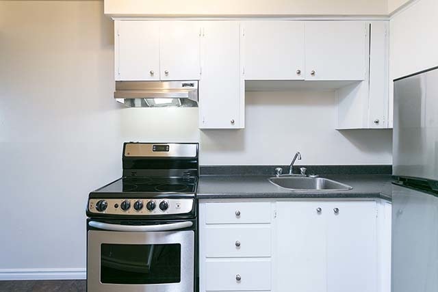 910 St. Andrews Street, New Westminster, BC, V3M 1W2 - 4