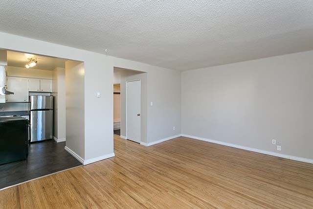 910 St. Andrews Street, New Westminster, BC, V3M 1W2 - 5