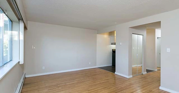 910 St. Andrews Street, New Westminster, BC, V3M 1W2 - 9
