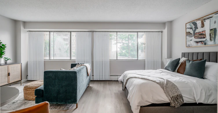 A-135 Deguire Boulevard, Montréal, QC, H4N 1N9 - 6
