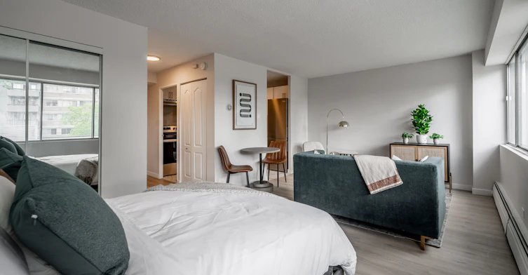 A-135 Deguire Boulevard, Montréal, QC, H4N 1N9 - 8