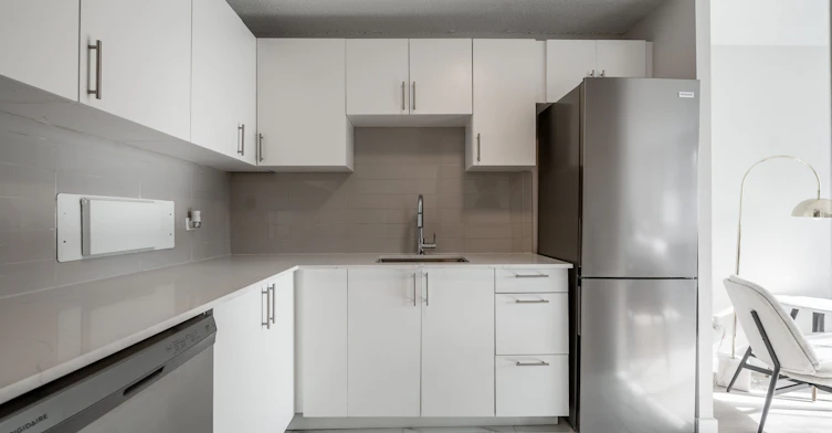 A-135 Deguire Boulevard, Montréal, QC, H4N 1N9 - 4
