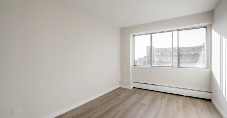 B-135 Deguire Boulevard, Montréal, QC, H4N 1N9