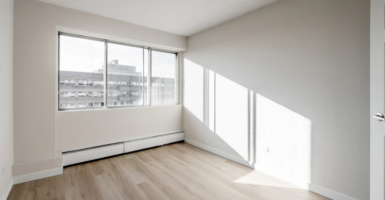 B-135 Deguire Boulevard, Montréal, QC, H4N 1N9 - 3