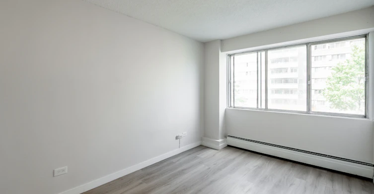 C-135 Deguire Boulevard, Montréal, QC, H4N 1N9 - 13