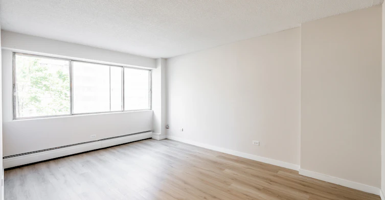 C-135 Deguire Boulevard, Montréal, QC, H4N 1N9 - 7